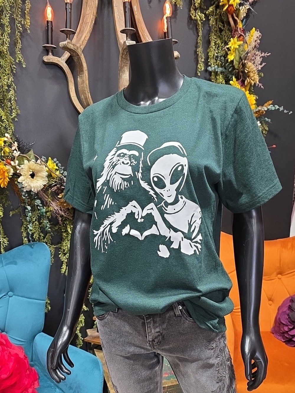 Graphic Alien & Ape Heart Short Sleeve Tee - Dark Green